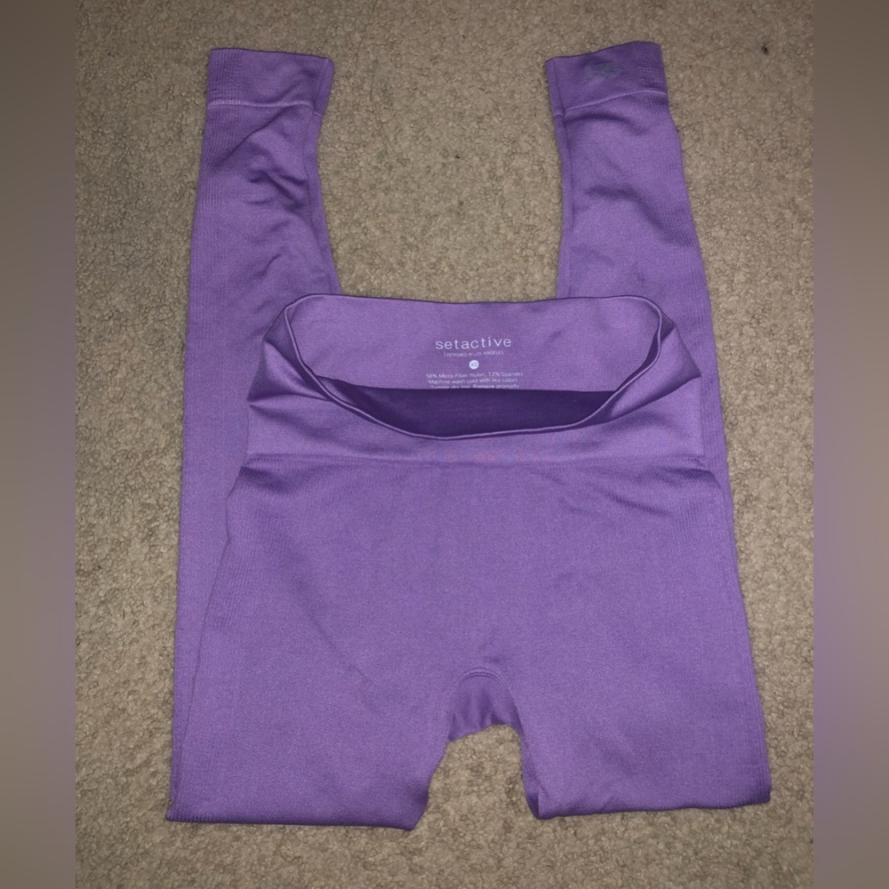 Set active leggings in Cosmo Purple
